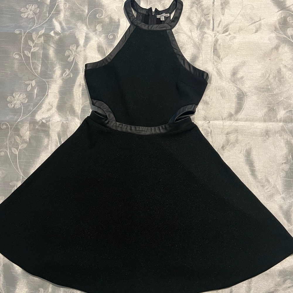 Charlotte Russe Black and Emerald Sparkle Skater Dress - Picture 2 of 7